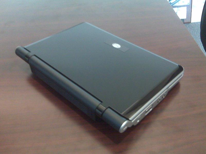Illustration for article titled CTL IL1 Netbook $50 Cheaper Than Eee PC, Has Better Specs